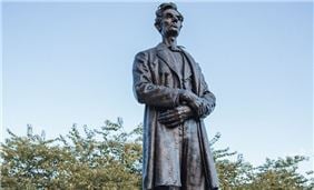 An 11-foot bronze statue of Abraham Lincoln was unveiled at Lytle Park on March 31, 1917.