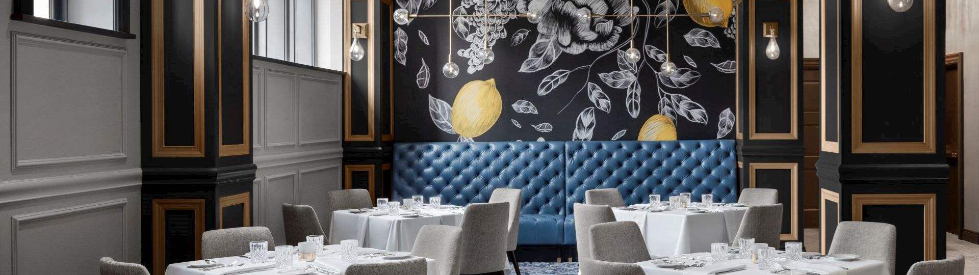 Bar in Hotel, Cincinnati